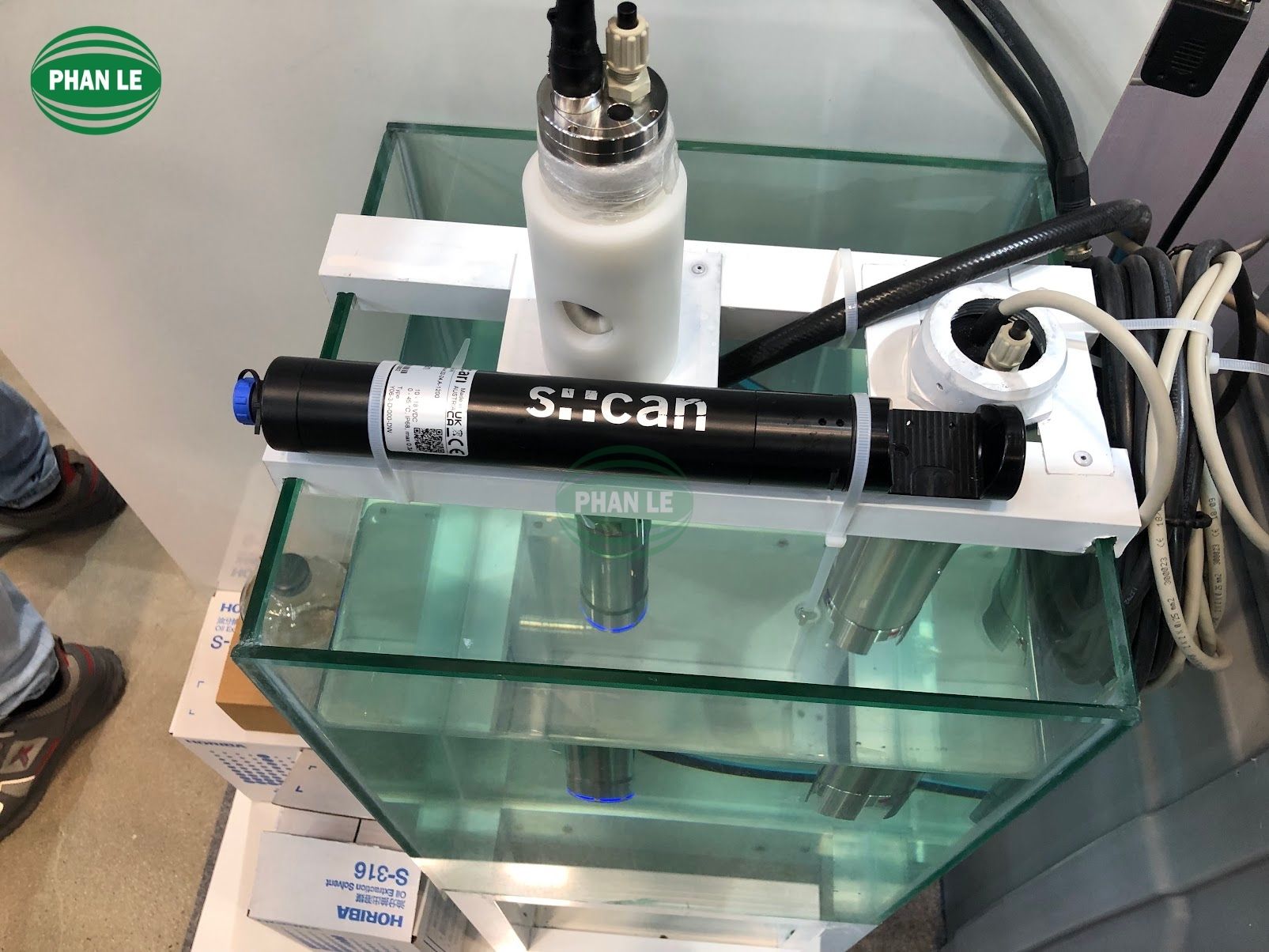 thiết bị giám sát chất lượng nước